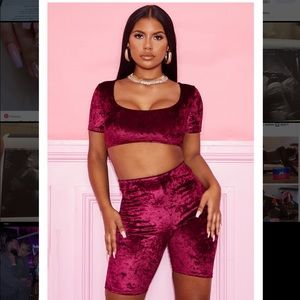 *SOLD* Crushed Velvet Set